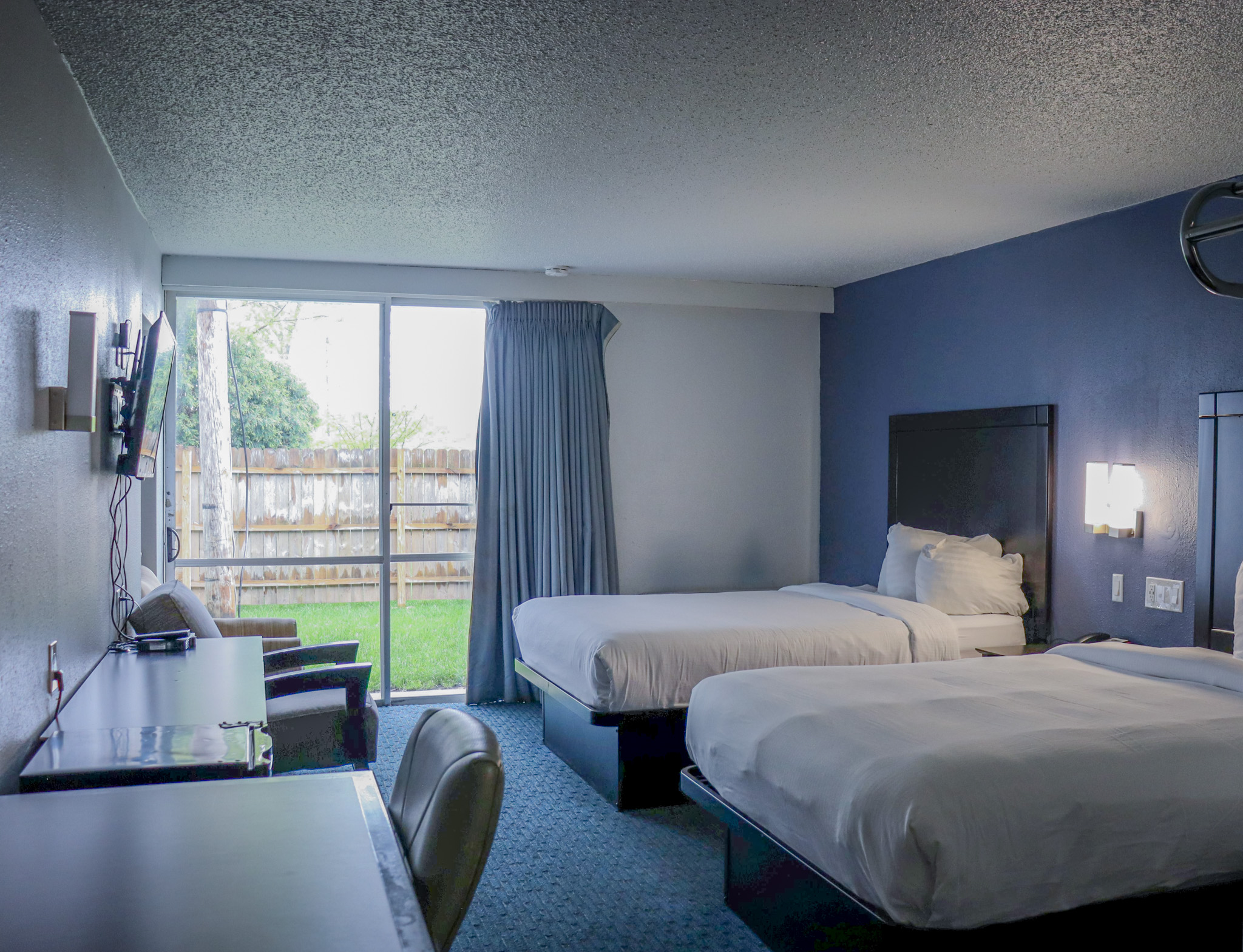 Two queen beds room