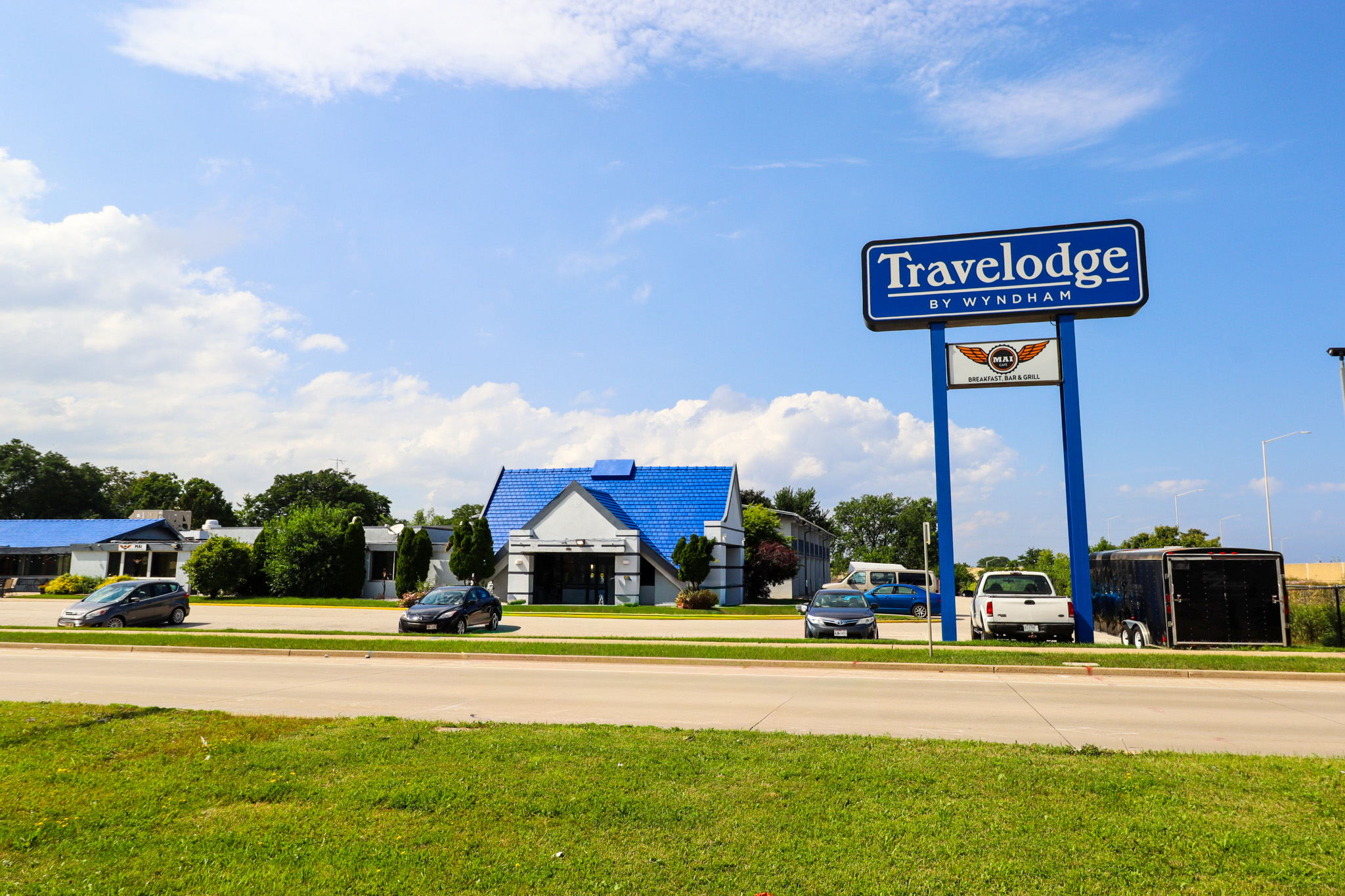 Exterior of Travelodge by Wyndham Milwaukee